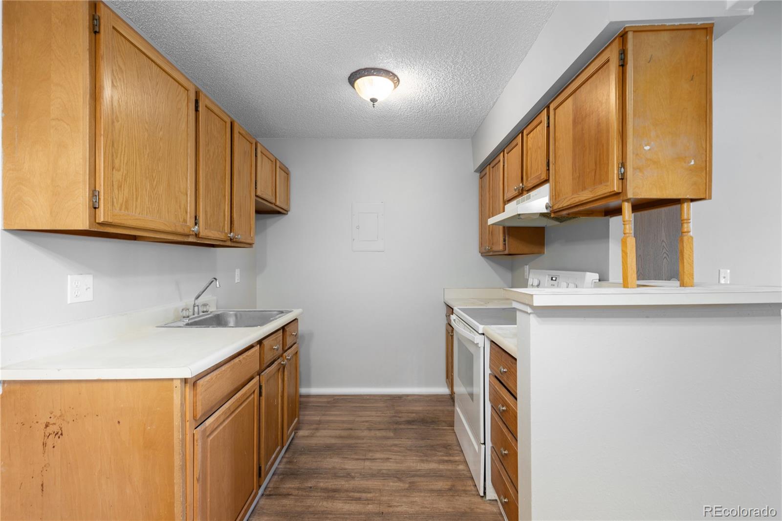 MLS Image #18 for 10150 e virginia avenue,denver, Colorado