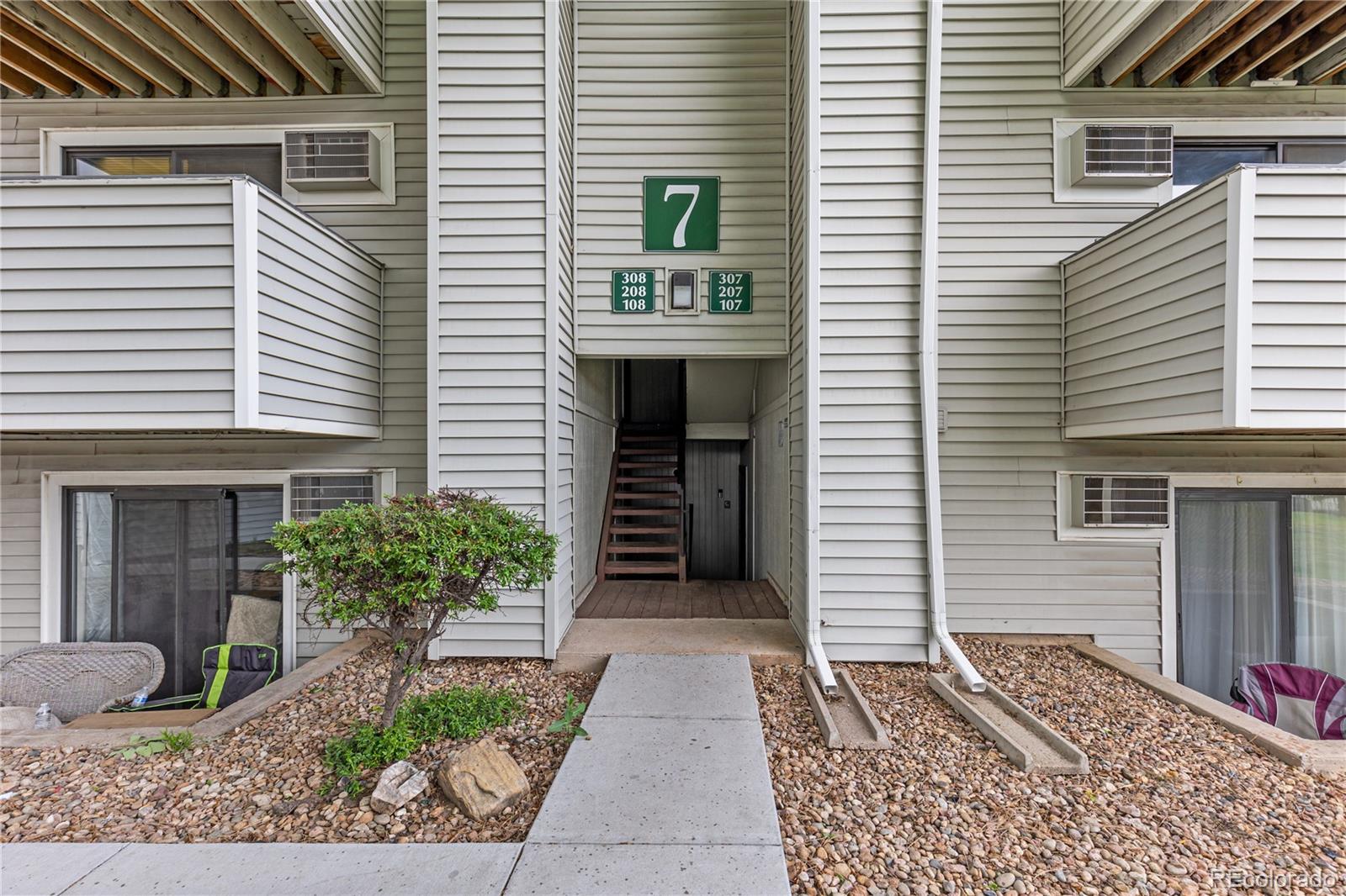 MLS Image #25 for 10150 e virginia avenue,denver, Colorado