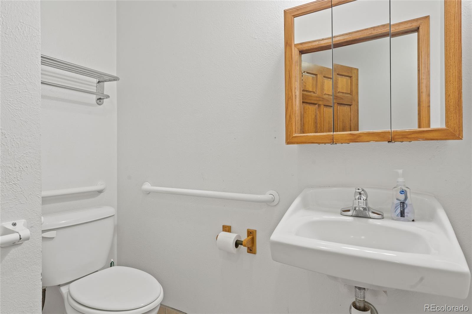 MLS Image #14 for 2607 s eudora place,denver, Colorado