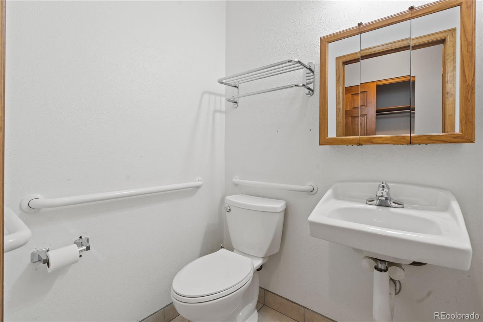 MLS Image #17 for 2607 s eudora place,denver, Colorado