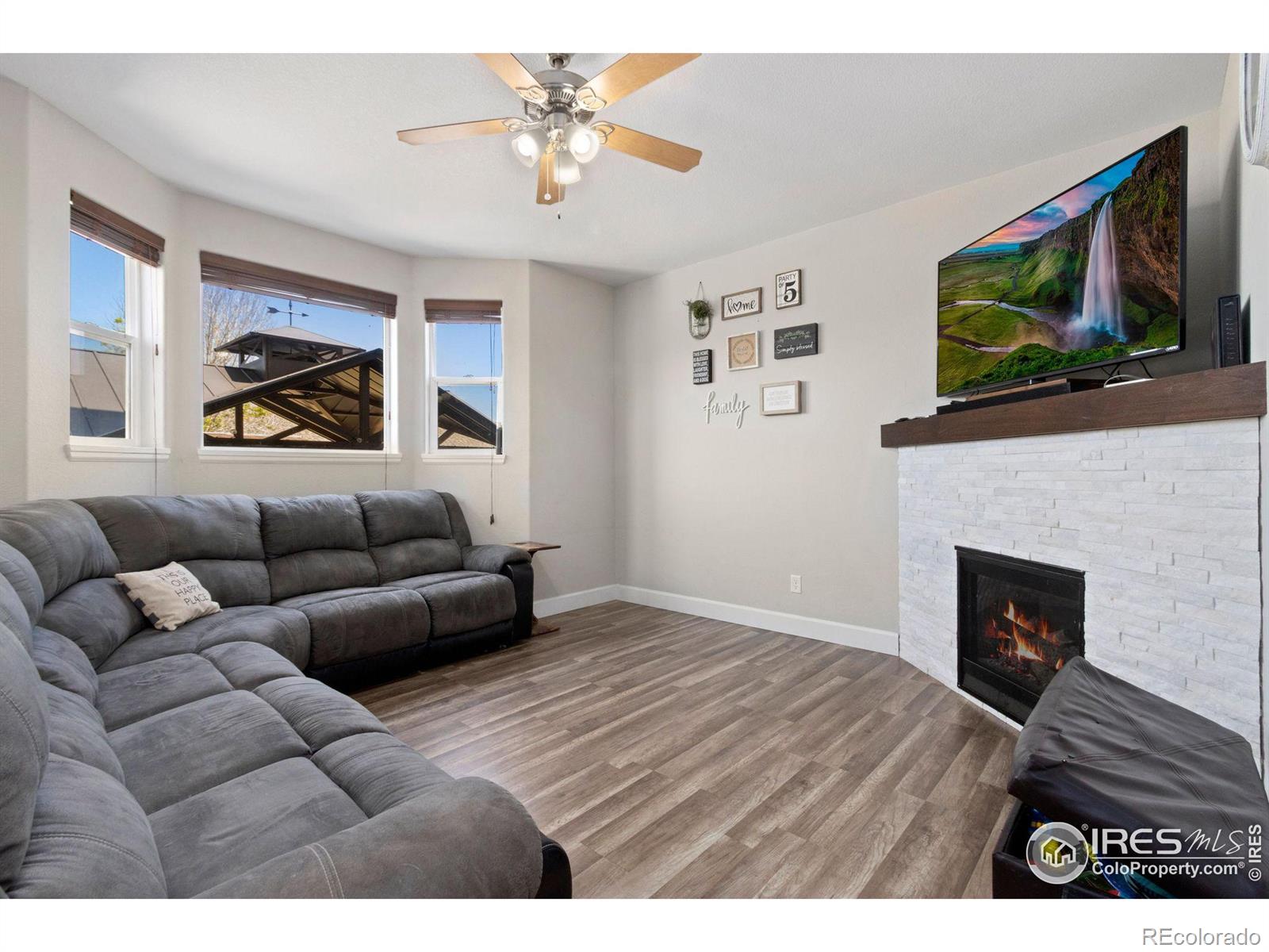 MLS Image #3 for 582 s carriage drive,milliken, Colorado