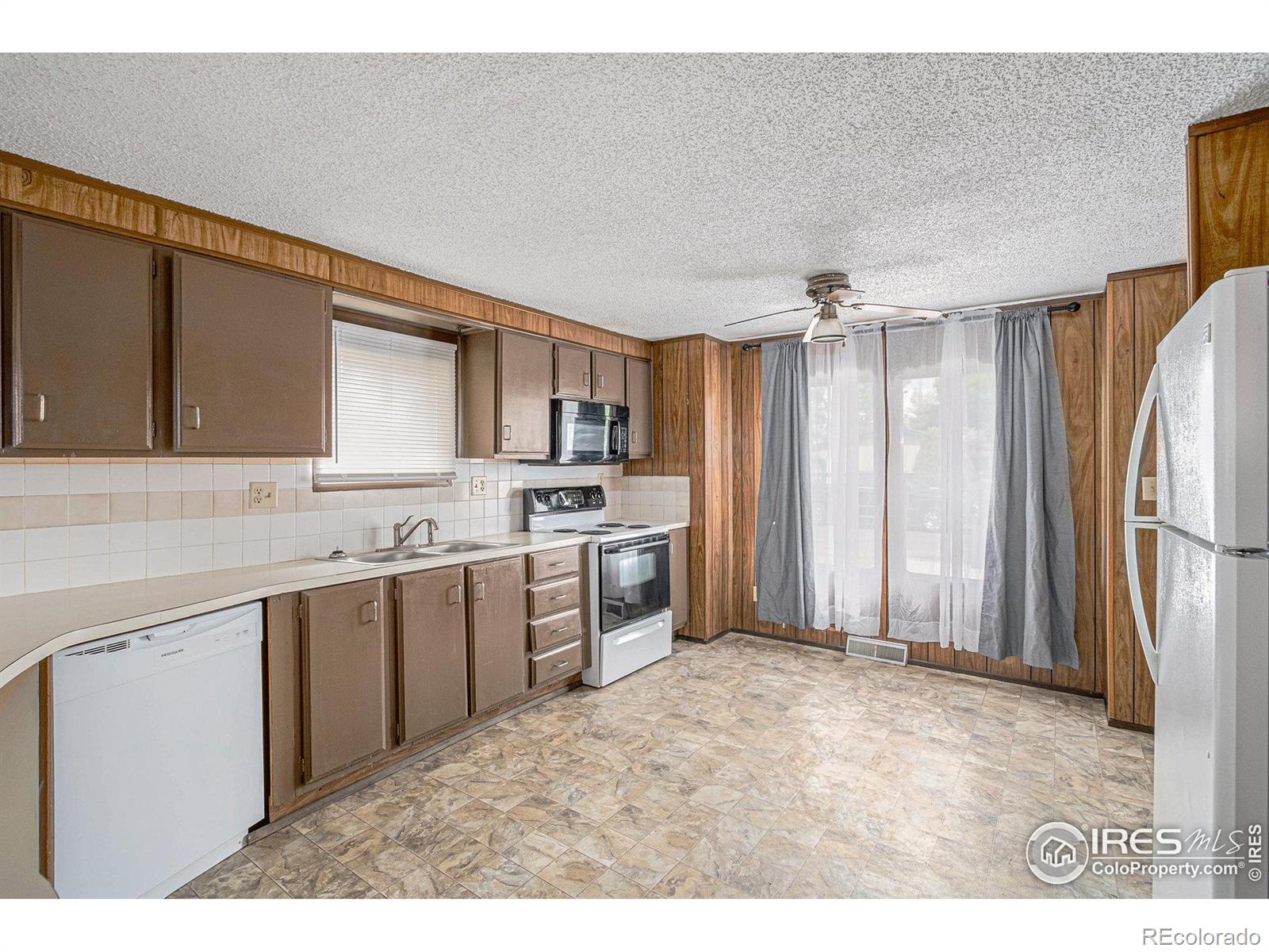 MLS Image #2 for 8509  mummy range drive,fort collins, Colorado