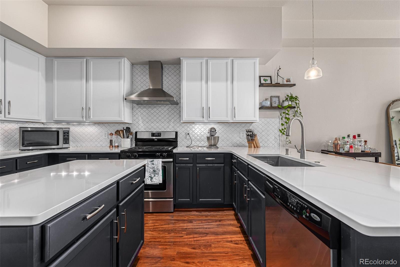 MLS Image #12 for 1488  madison street 307,denver, Colorado