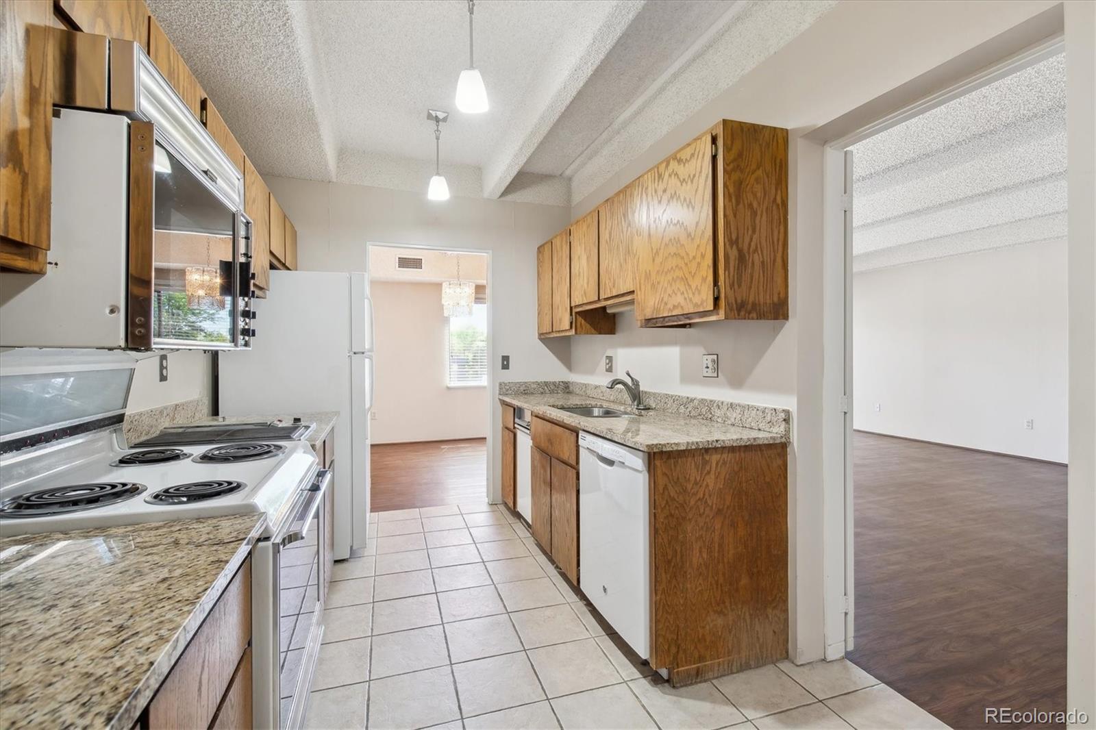 MLS Image #9 for 7877 e mississippi avenue,denver, Colorado