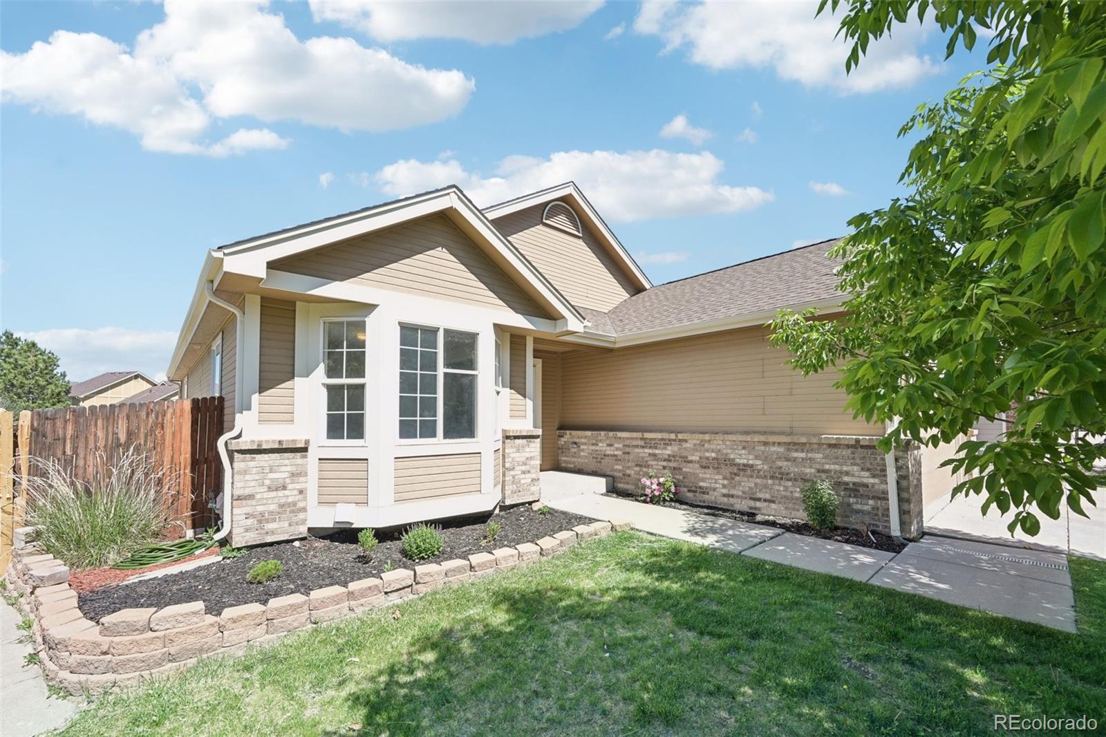 MLS Image #1 for 5879 s versailles street,aurora, Colorado