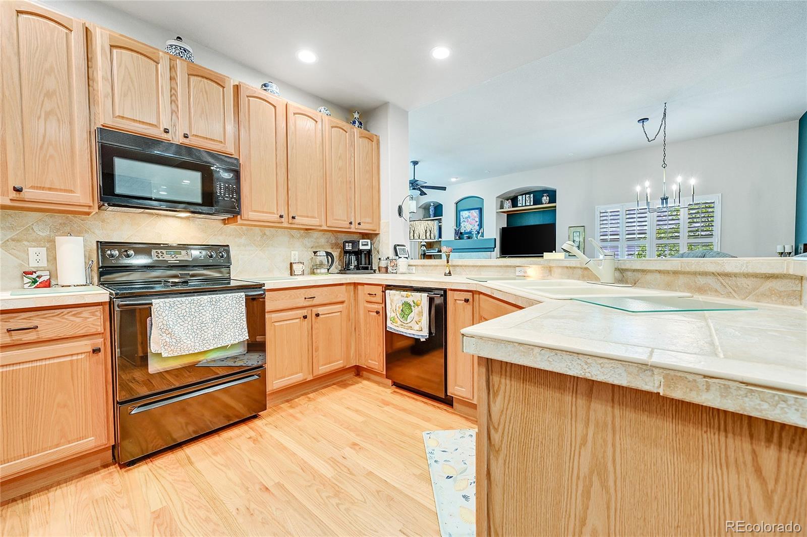 MLS Image #5 for 7193 s versailles way,aurora, Colorado