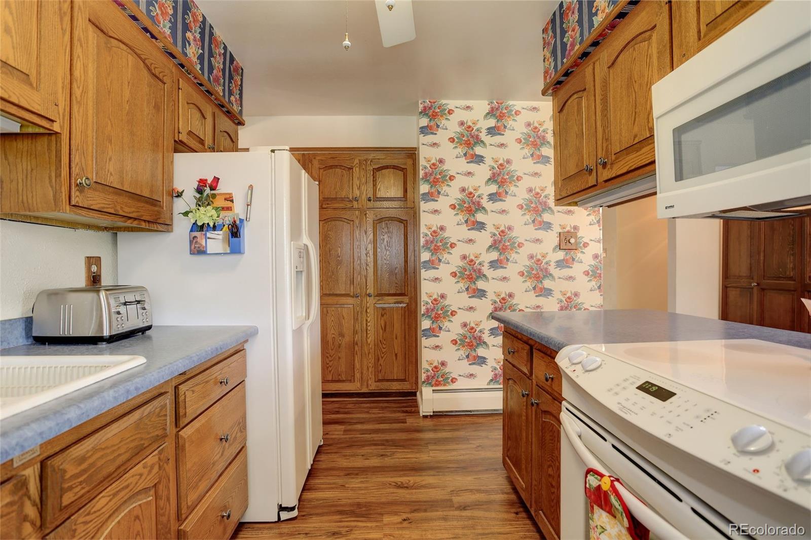 MLS Image #6 for 1927 s xenon street,lakewood, Colorado