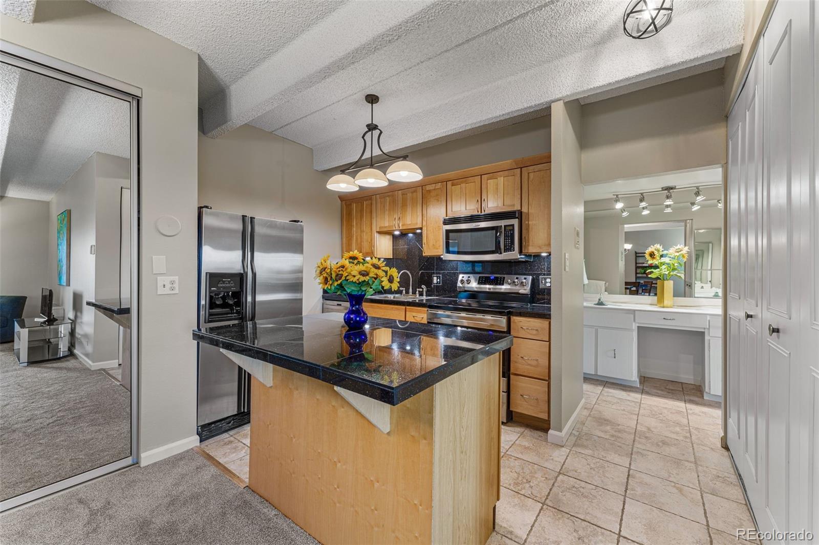 MLS Image #11 for 130 n pearl street,denver, Colorado