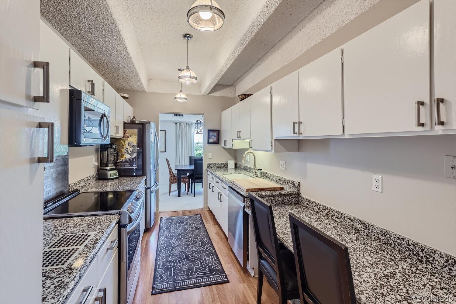 MLS Image #7 for 7877 e mississippi avenue,denver, Colorado