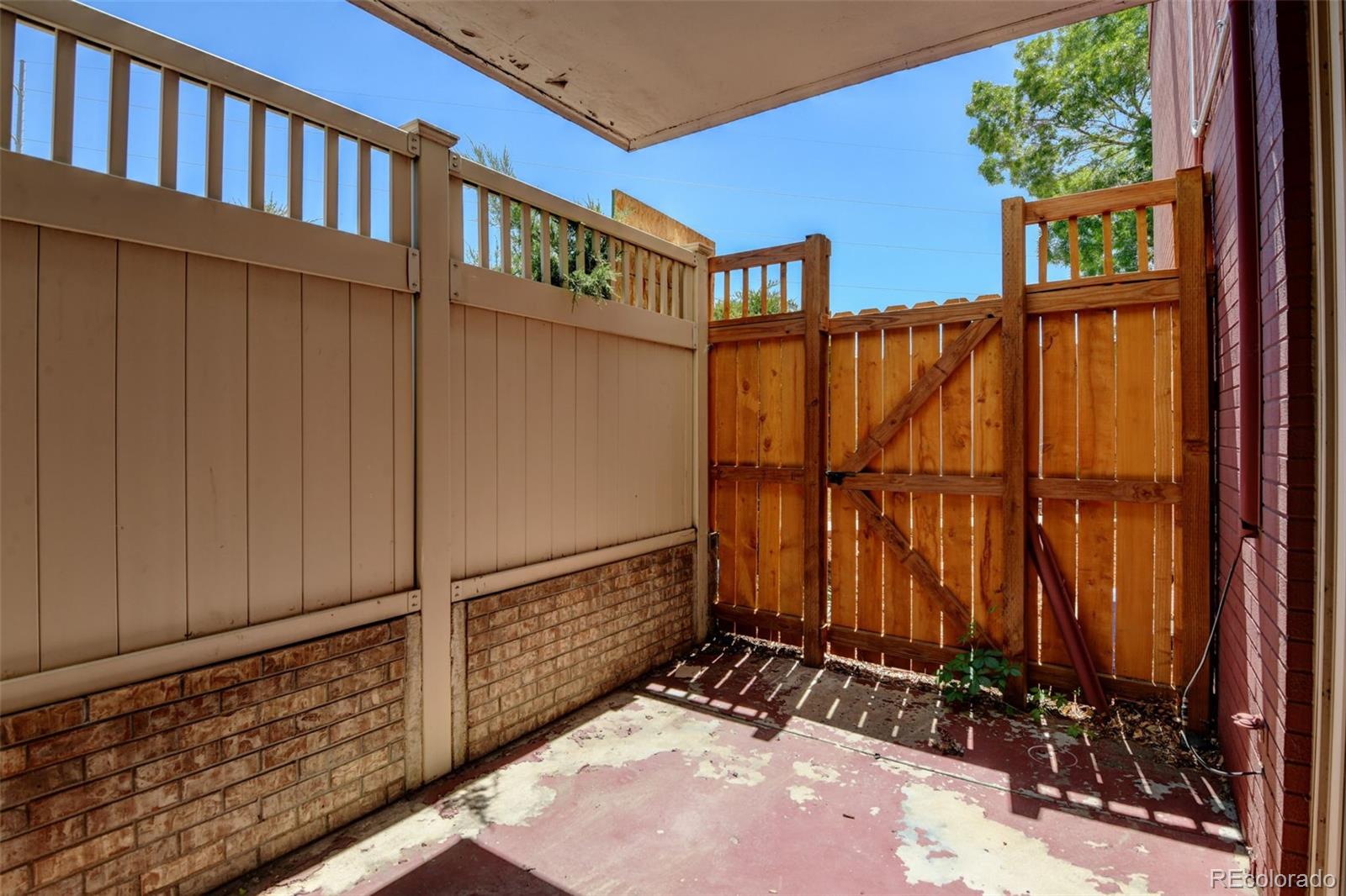 MLS Image #18 for 4600 e asbury circle,denver, Colorado