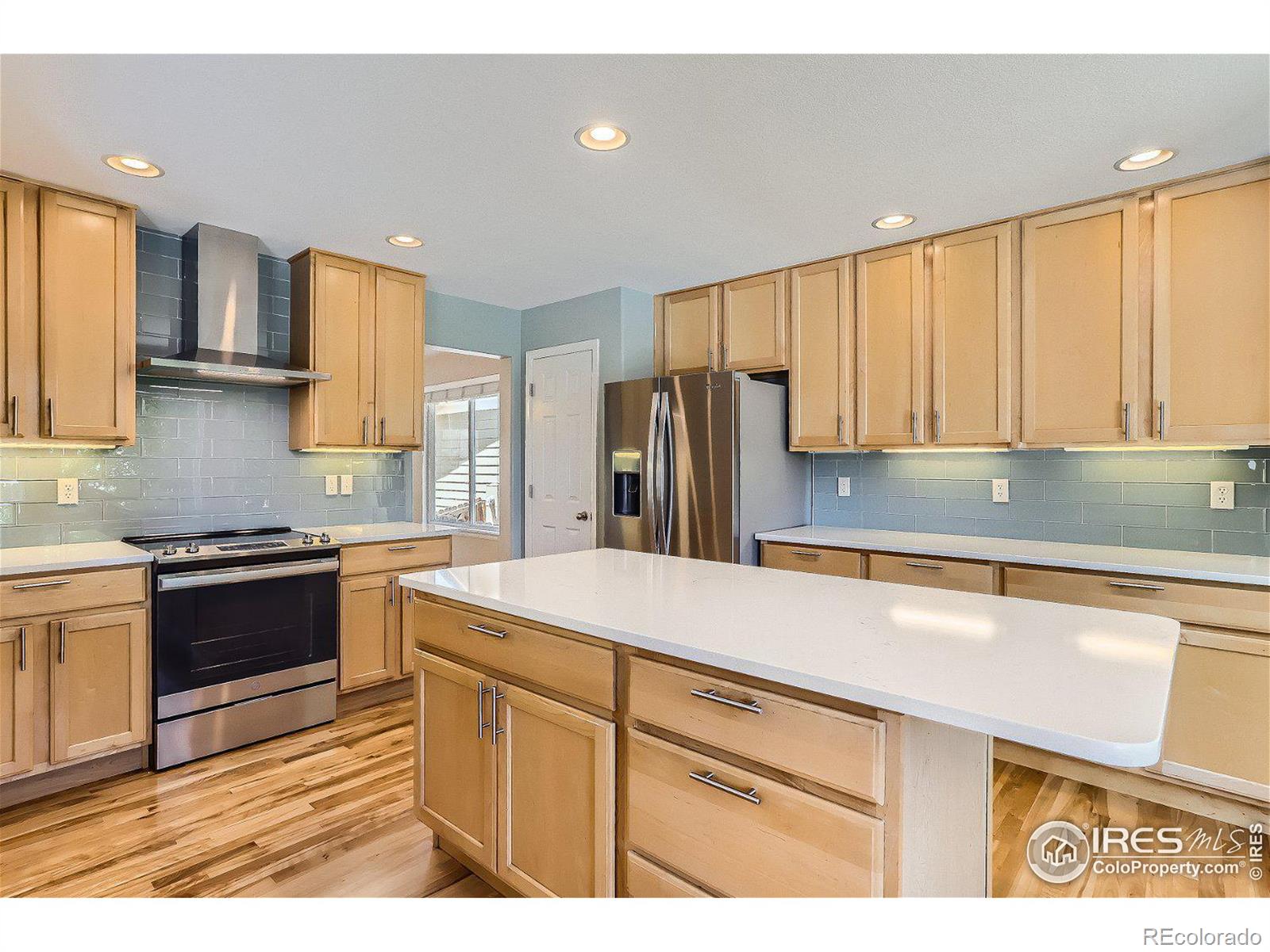 MLS Image #7 for 1618  mountain drive,longmont, Colorado