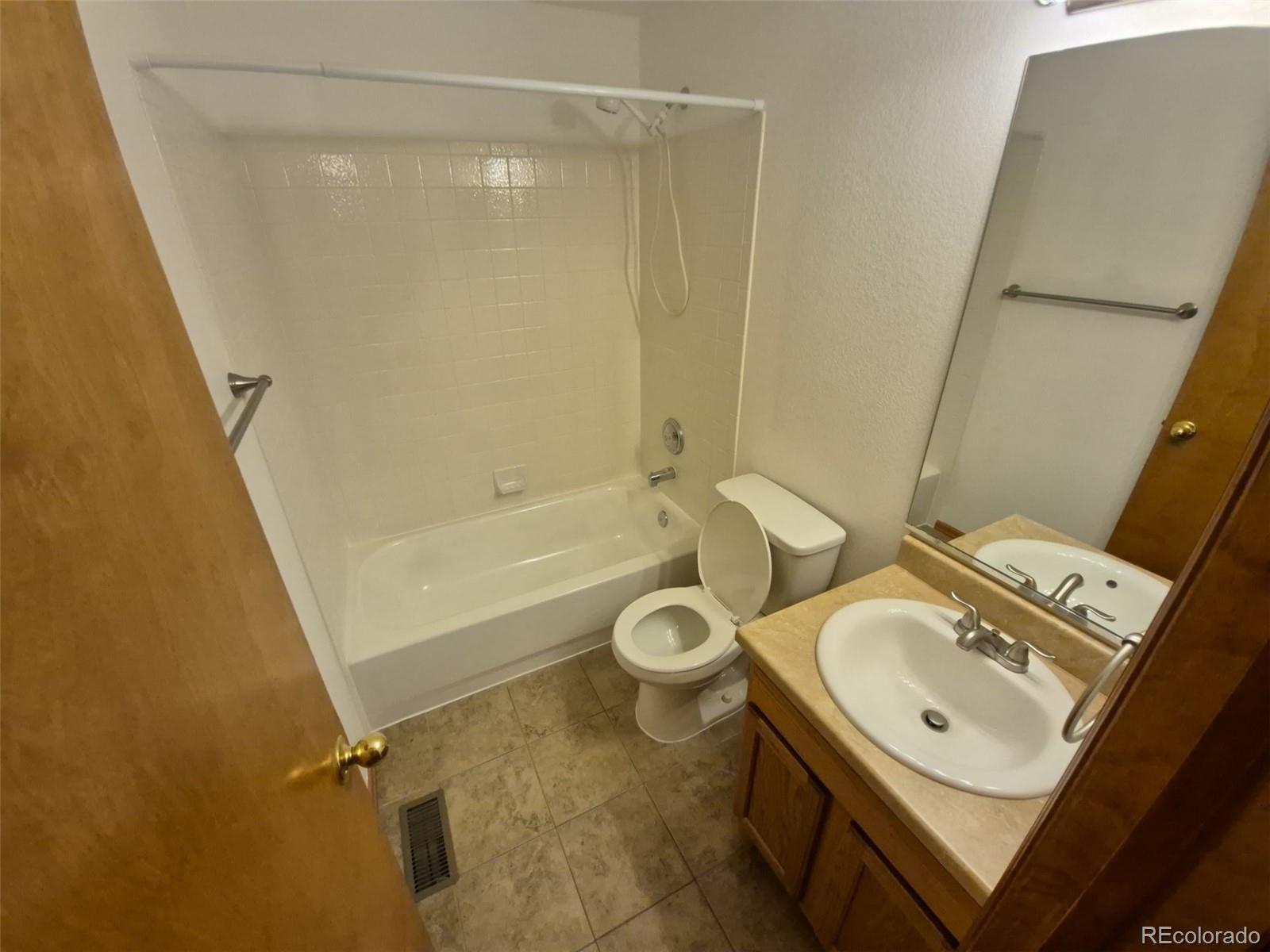 MLS Image #29 for 2239 s truckee street,aurora, Colorado