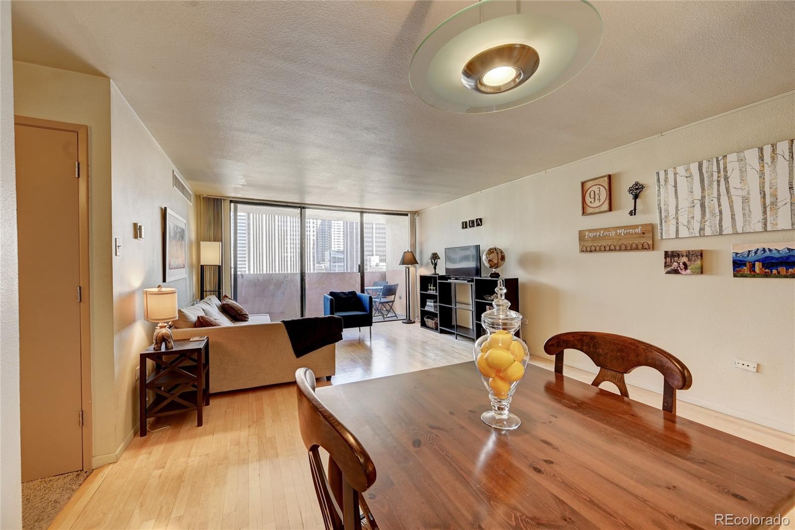 MLS Image #3 for 1020  15th street 9e,denver, Colorado