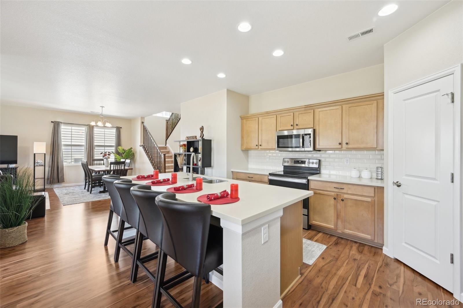 MLS Image #17 for 817 n yantley street,aurora, Colorado