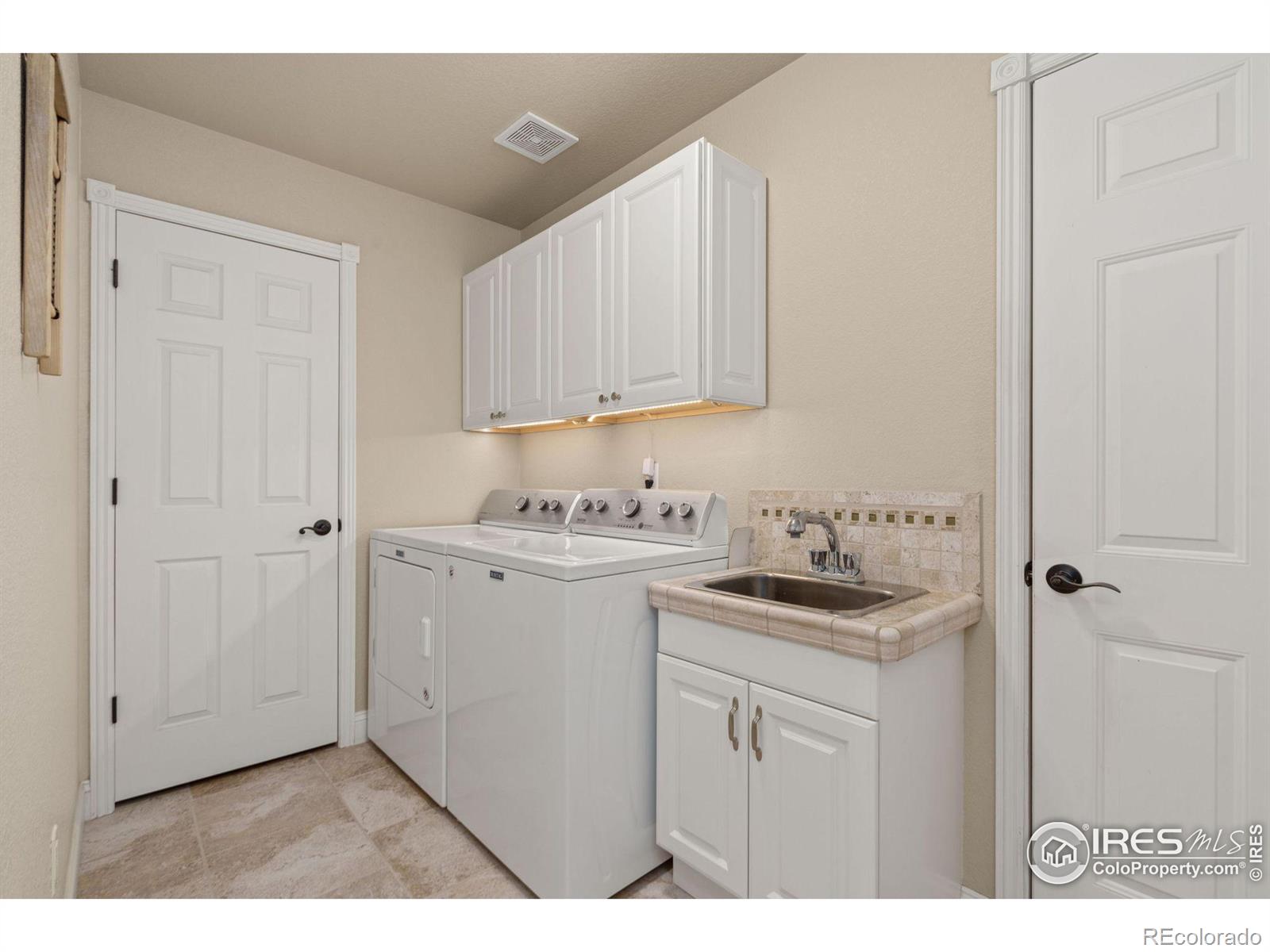 MLS Image #21 for 5013  country farms drive,windsor, Colorado