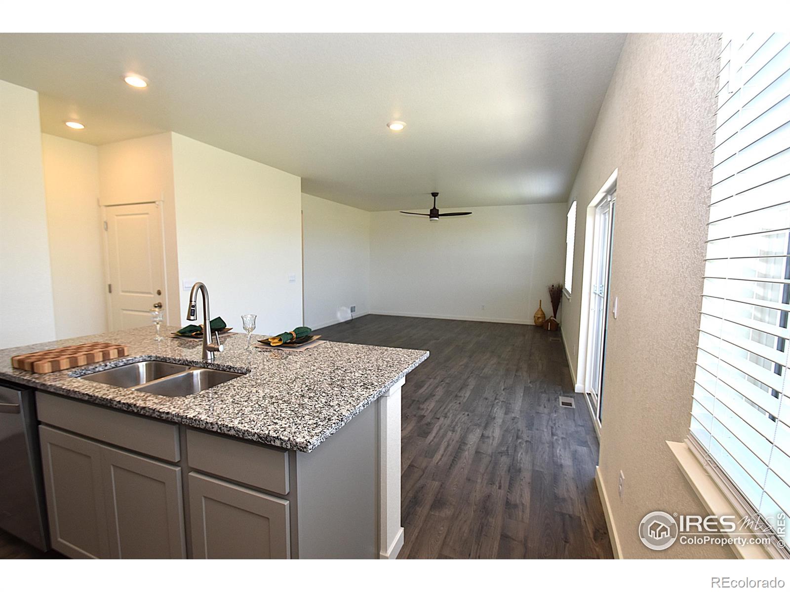 MLS Image #8 for 221  raven lane,johnstown, Colorado