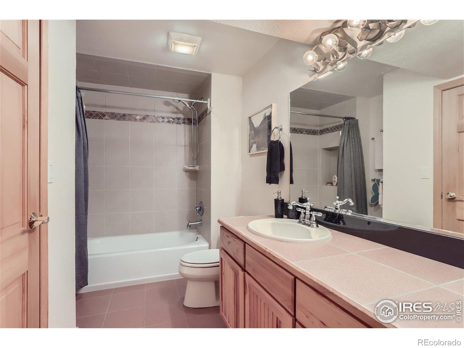 MLS Image #21 for 200  lois circle,louisville, Colorado