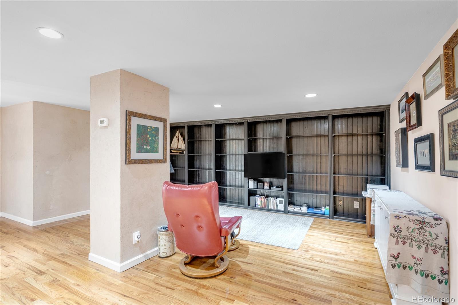 MLS Image #19 for 1165 n pennsylvania street,denver, Colorado