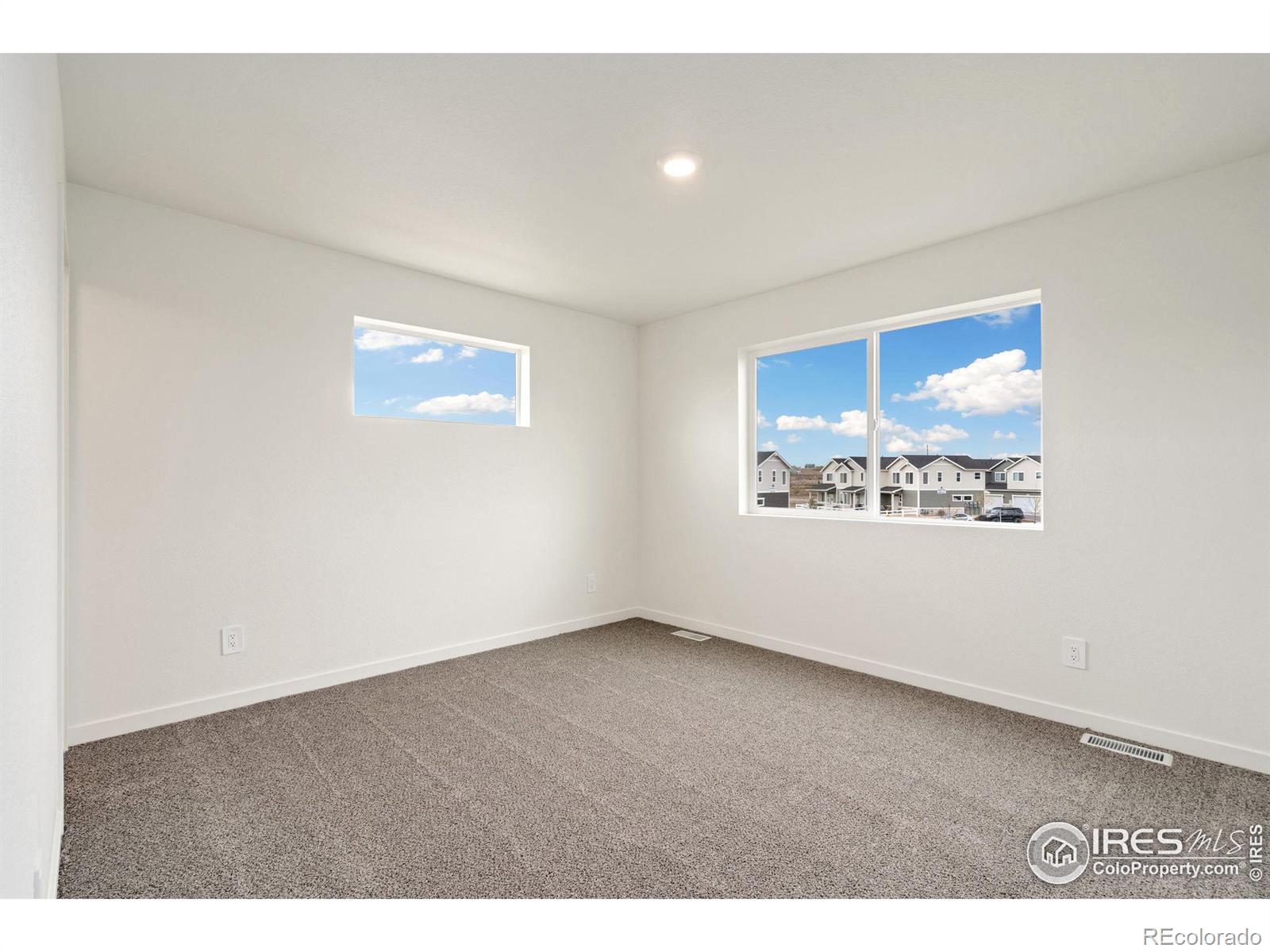 MLS Image #9 for 486  condor way,johnstown, Colorado