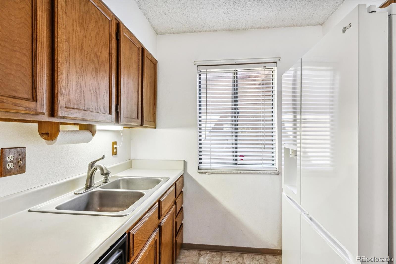 MLS Image #7 for 212  wright street 110,lakewood, Colorado