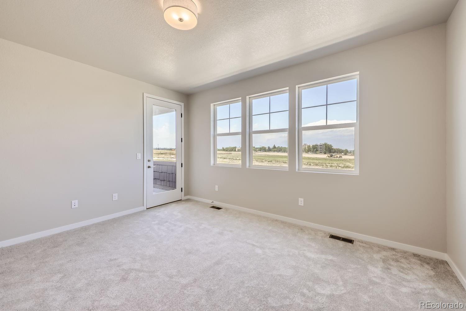 MLS Image #16 for 2702 e 103rd avenue,denver, Colorado