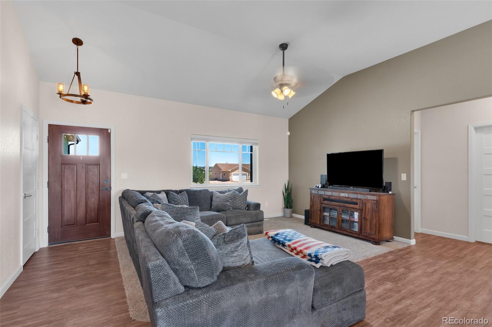 MLS Image #7 for 903 s cienaga drive,pueblo, Colorado