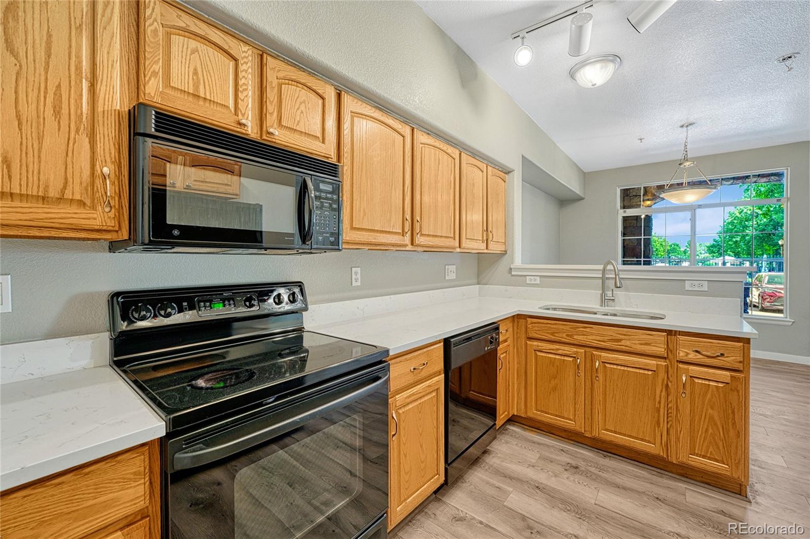 MLS Image #19 for 1535 s florence way,aurora, Colorado