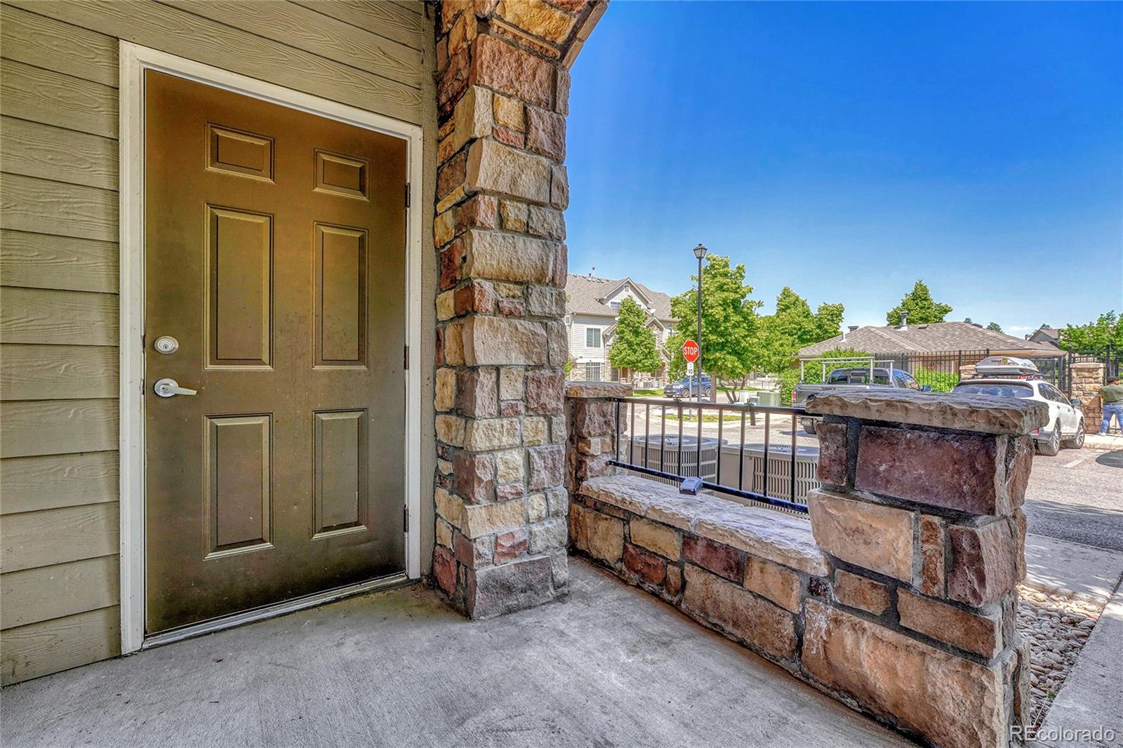 MLS Image #5 for 1535 s florence way,aurora, Colorado