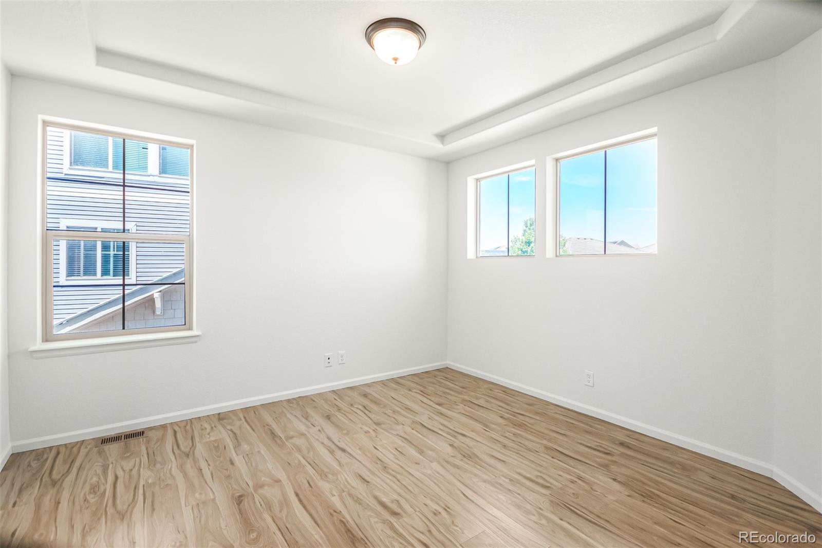 MLS Image #21 for 20898 e 51st place,denver, Colorado