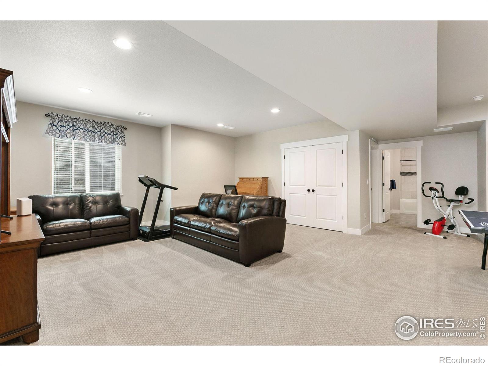 MLS Image #16 for 5551  longshaw court,windsor, Colorado