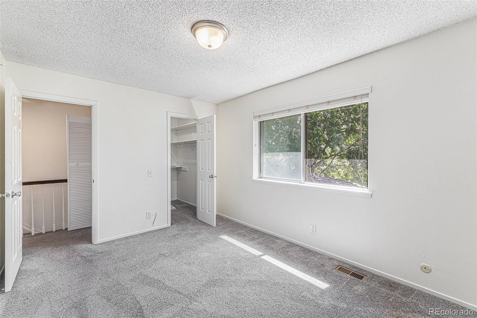 MLS Image #10 for 9255 e lehigh avenue,denver, Colorado