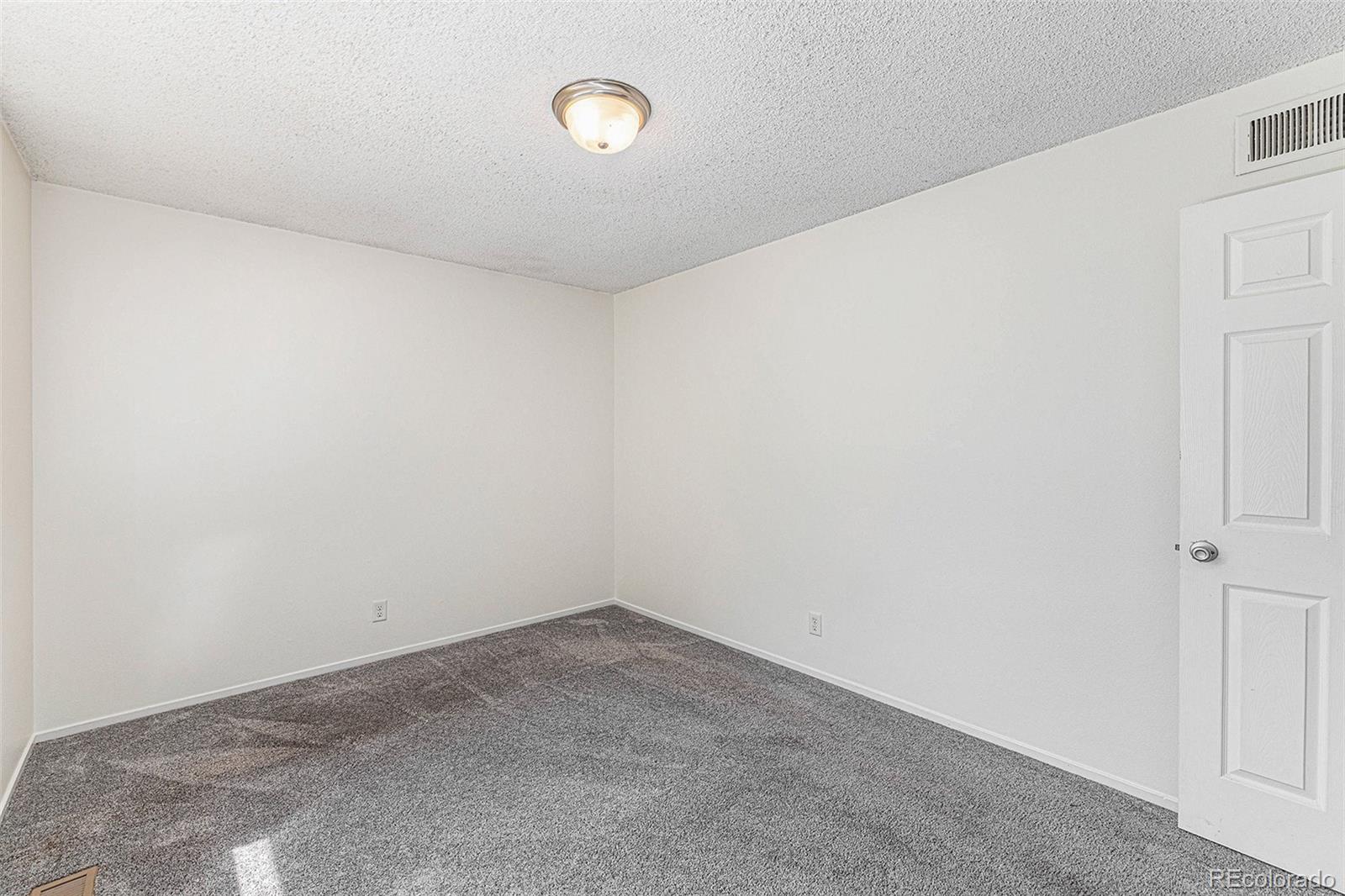 MLS Image #17 for 9255 e lehigh avenue,denver, Colorado