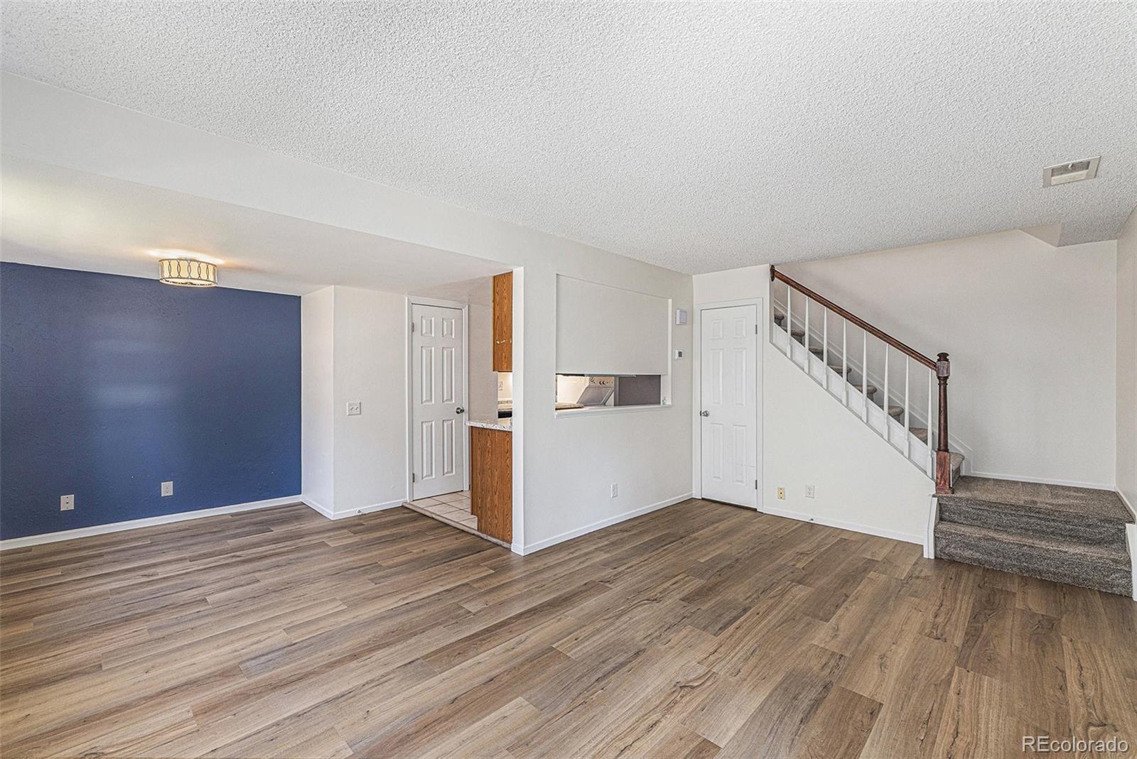 MLS Image #4 for 9255 e lehigh avenue,denver, Colorado