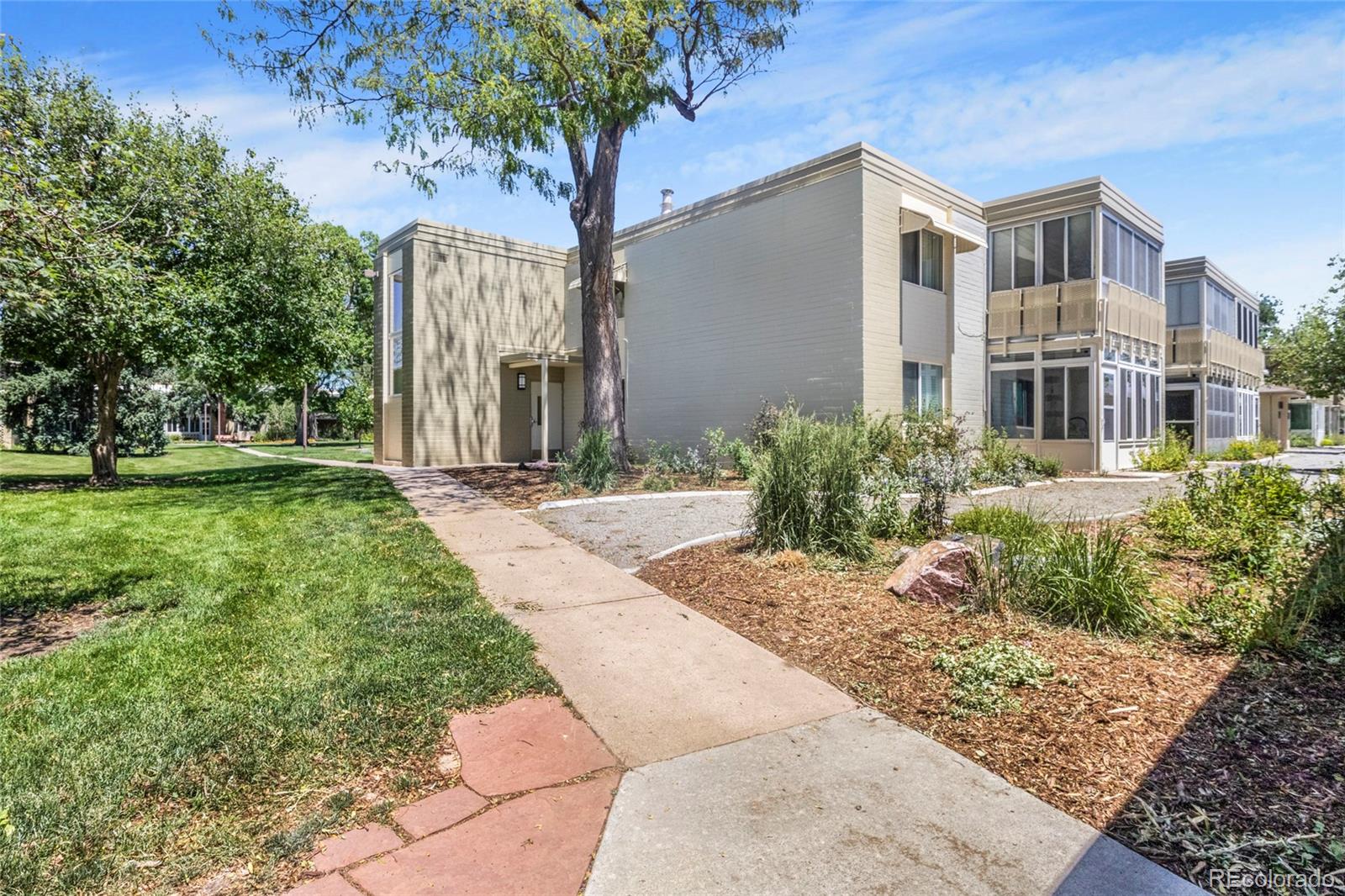 MLS Image #2 for 655 s clinton street 10a,denver, Colorado