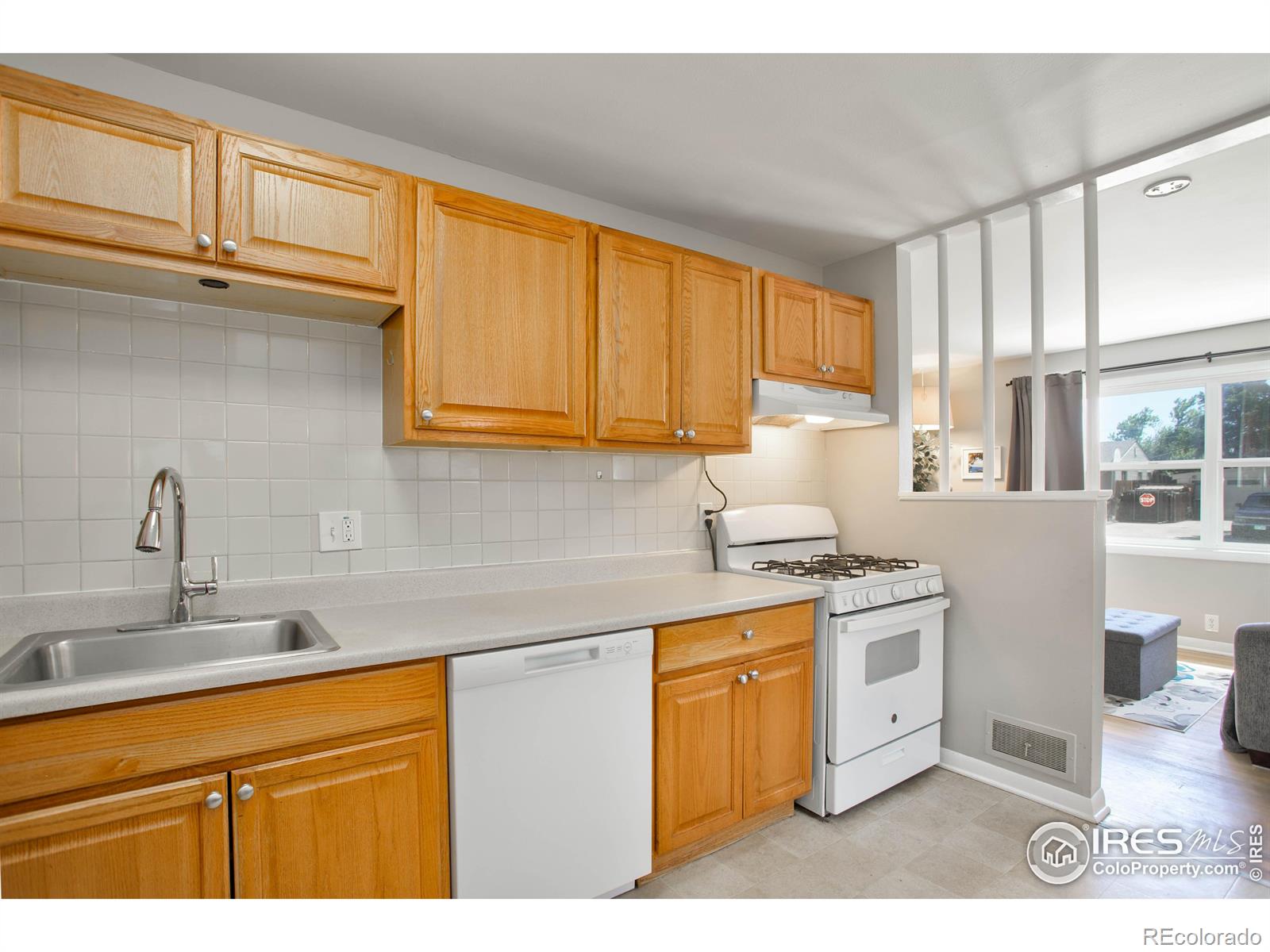 MLS Image #9 for 1515 s zenobia street,denver, Colorado