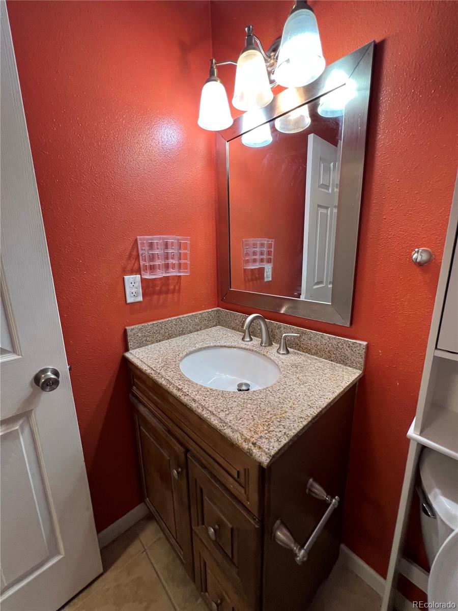 MLS Image #11 for 3557 s ouray circle,aurora, Colorado