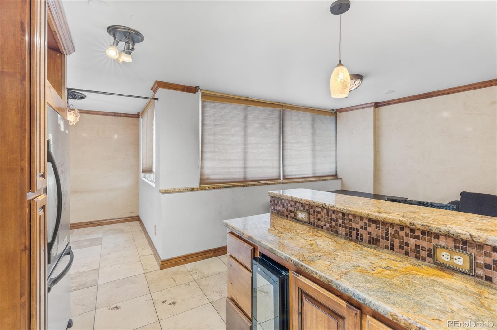 MLS Image #13 for 1196 n grant street,denver, Colorado