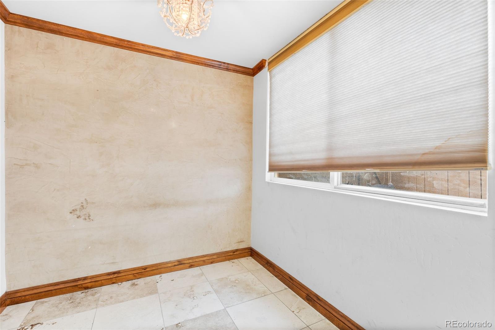 MLS Image #16 for 1196 n grant street 106,denver, Colorado