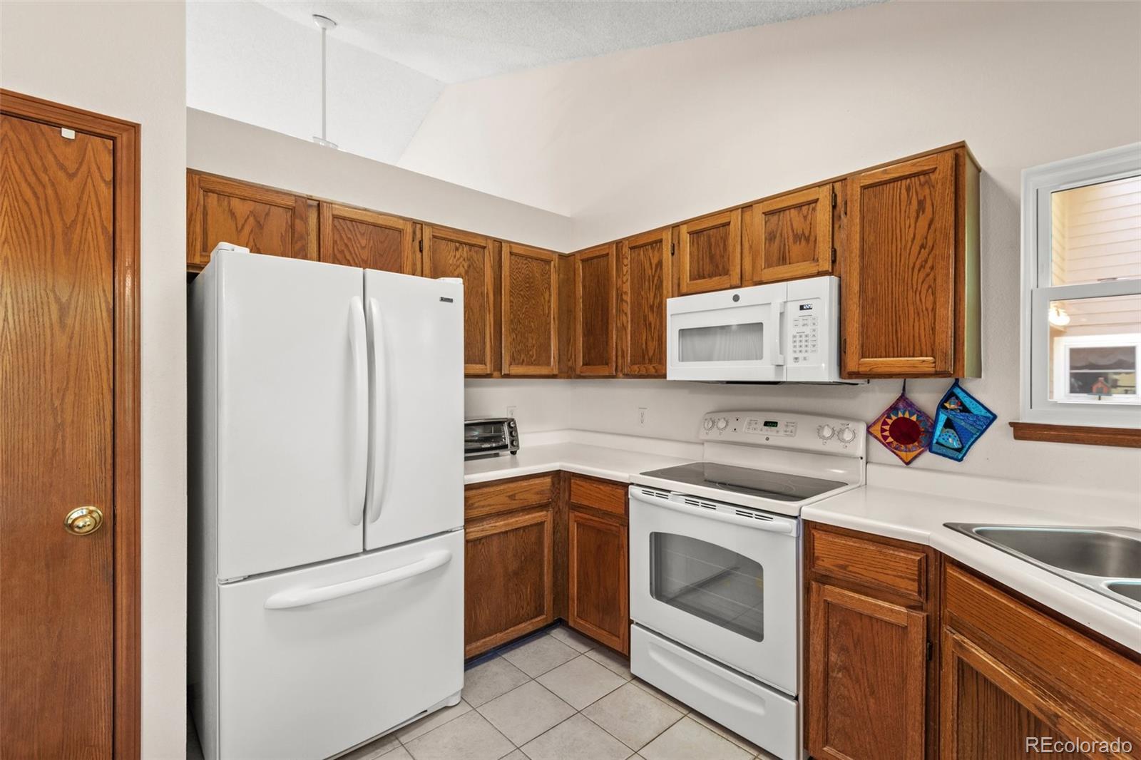 MLS Image #14 for 1337 s field court,lakewood, Colorado