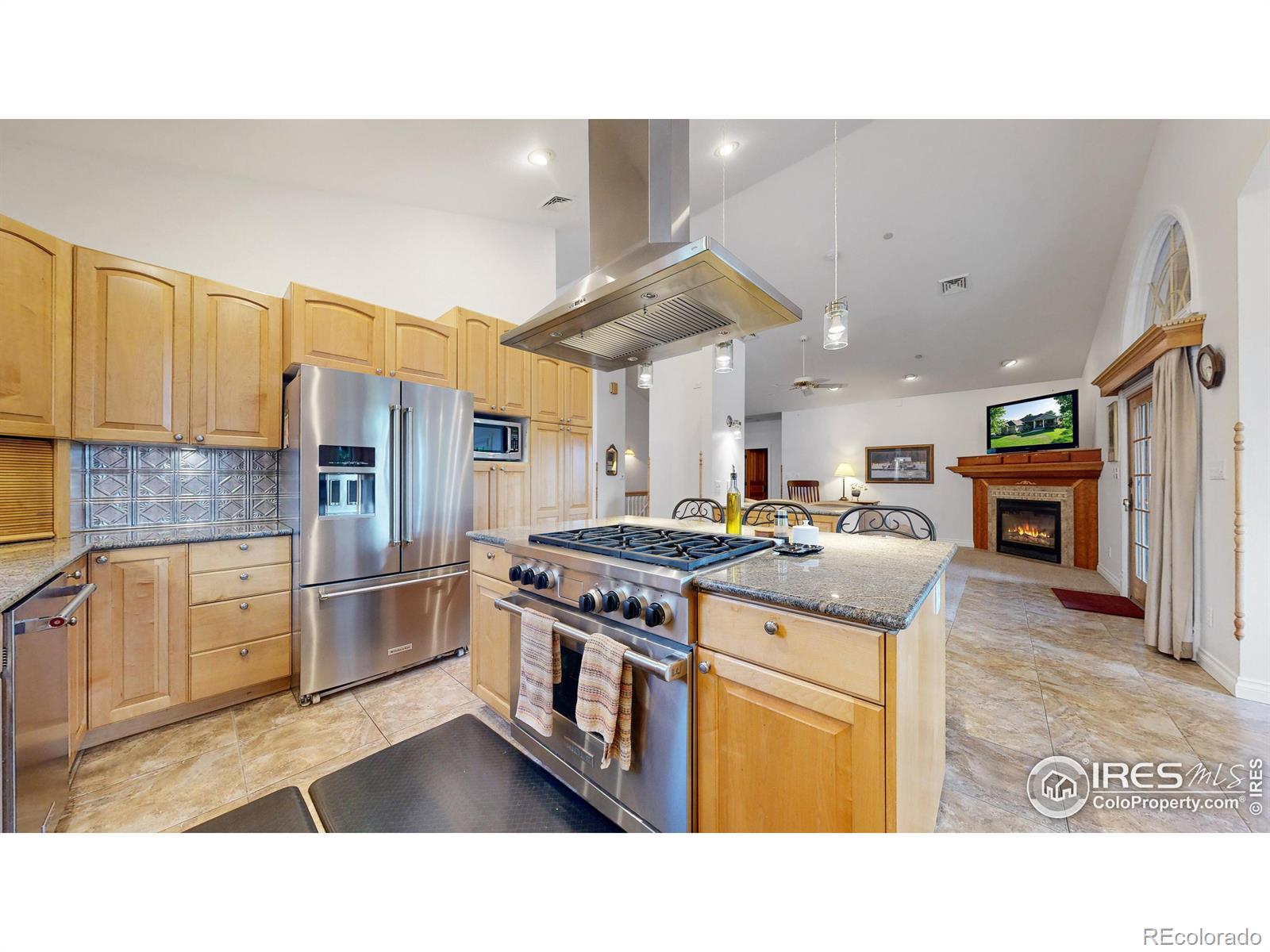 MLS Image #3 for 7655  crestview drive,niwot, Colorado