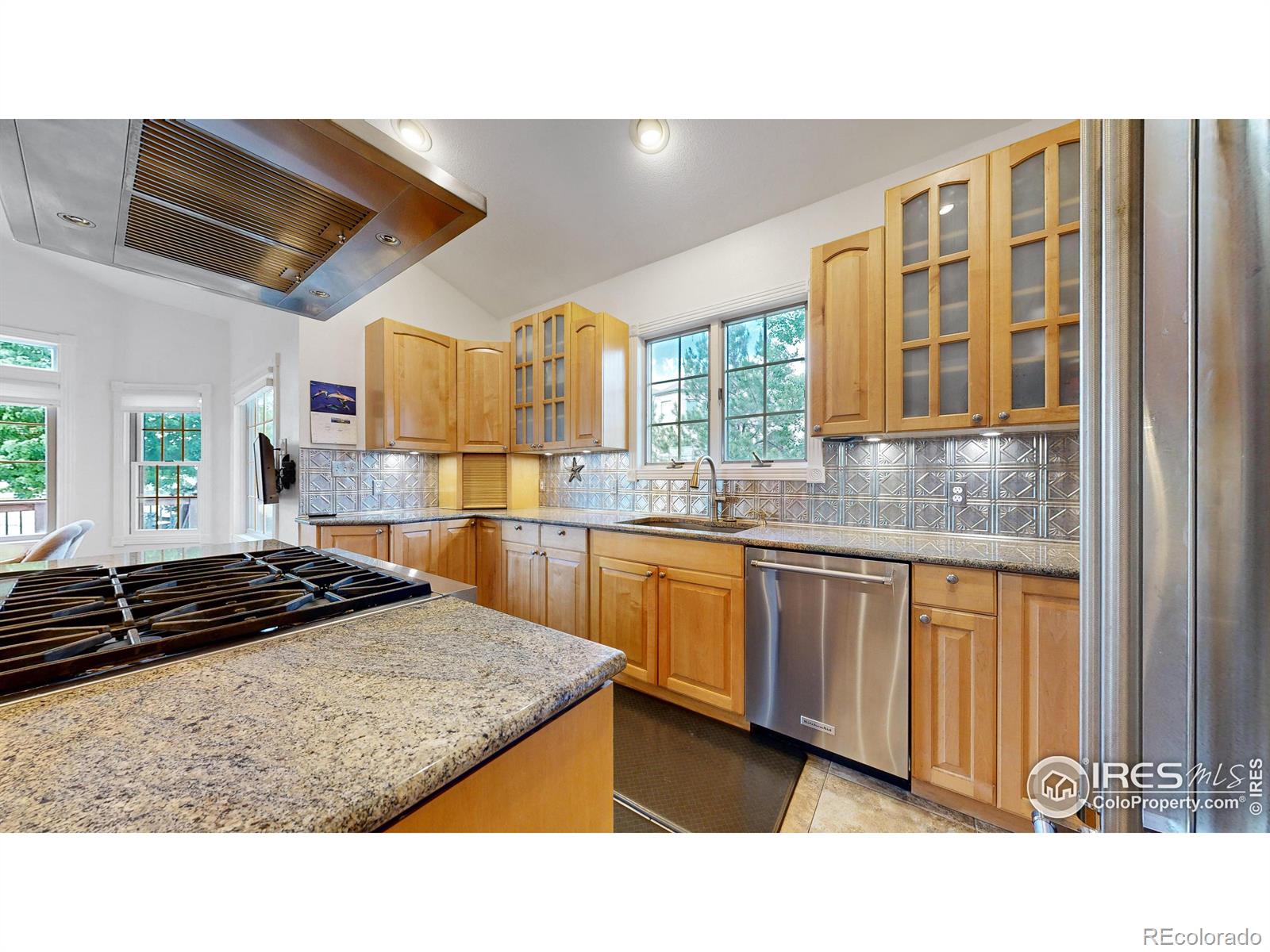 MLS Image #4 for 7655  crestview drive,niwot, Colorado