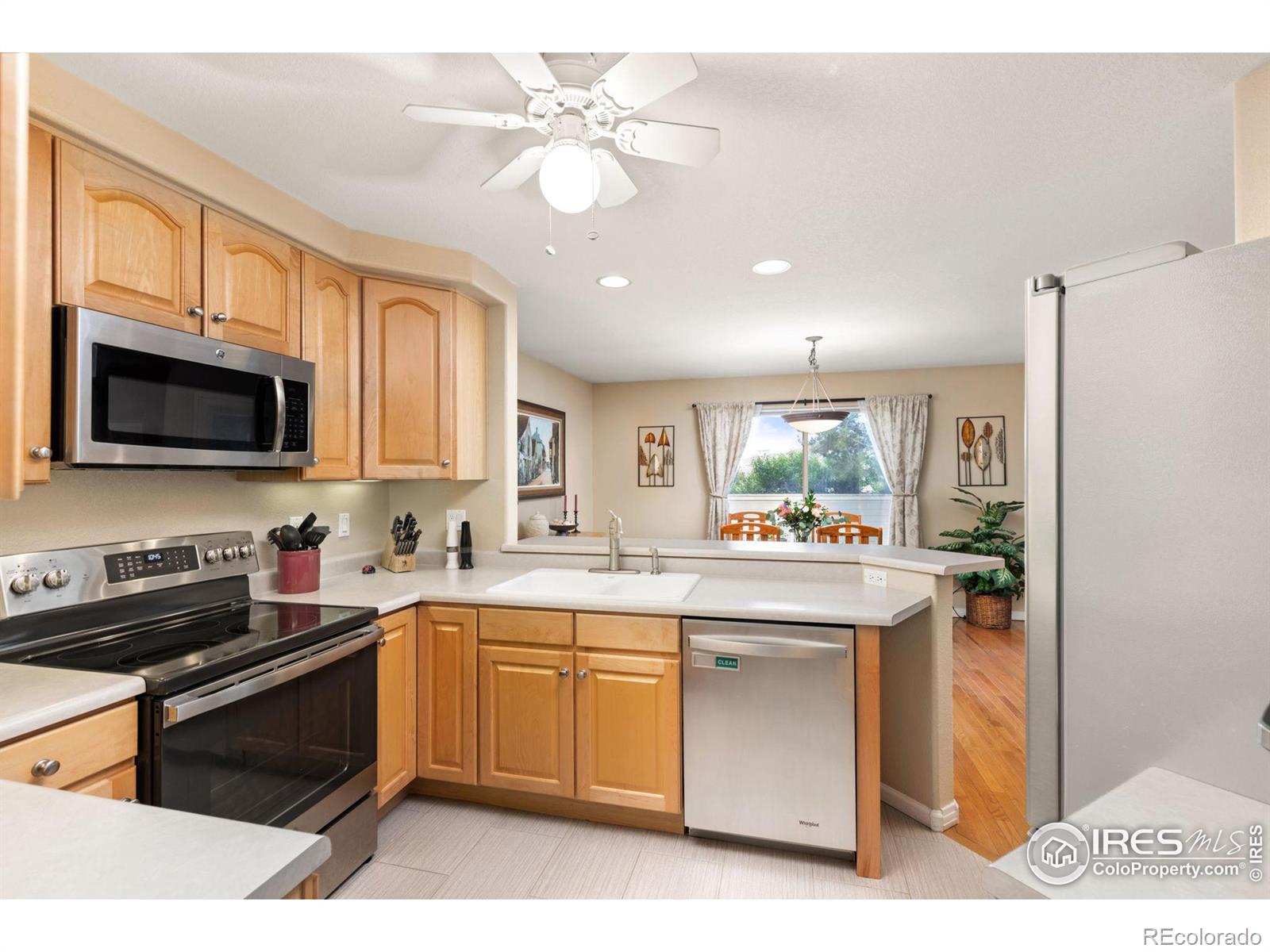 MLS Image #9 for 945  hover ridge circle,longmont, Colorado