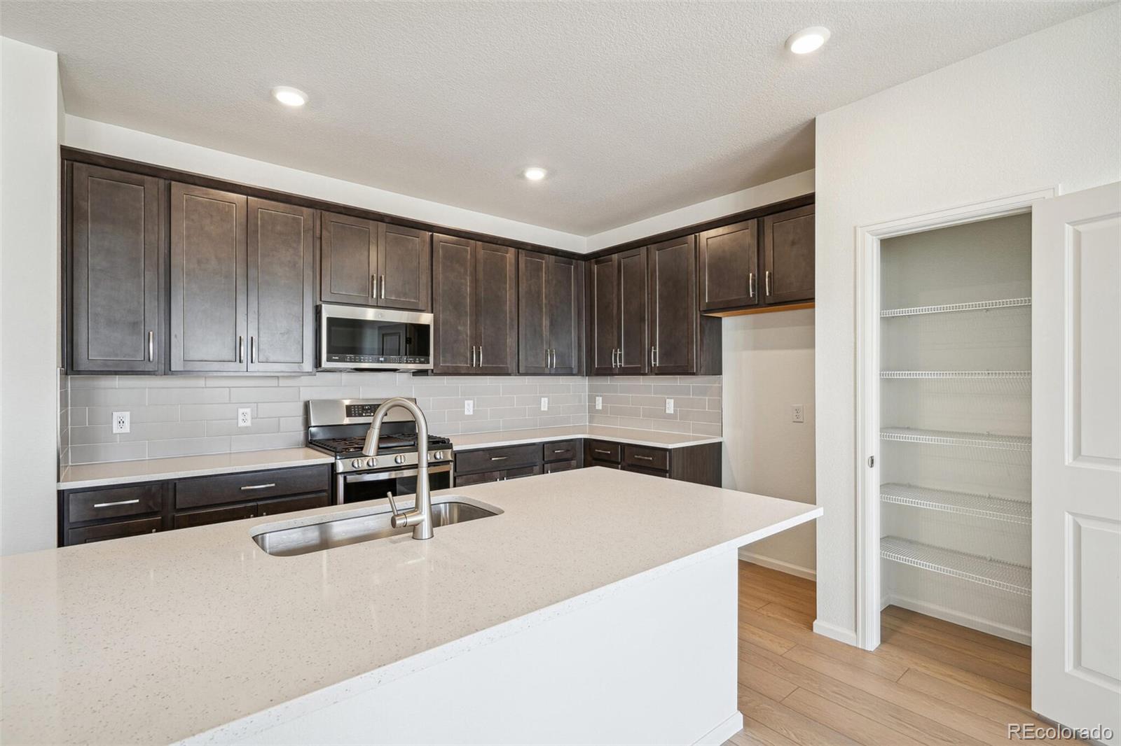 MLS Image #14 for 1547  orchard street,brighton, Colorado