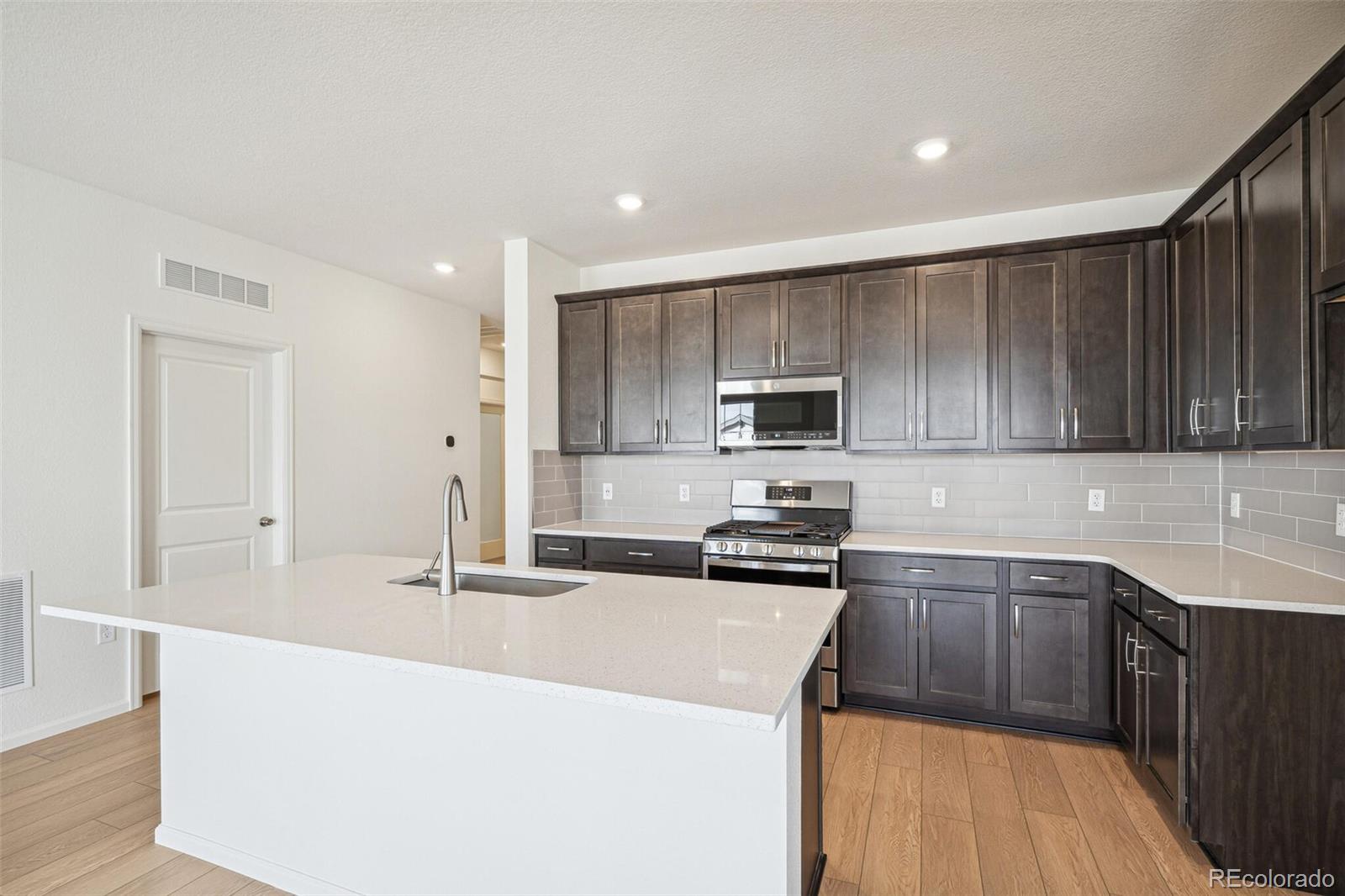 MLS Image #16 for 1547  orchard street,brighton, Colorado