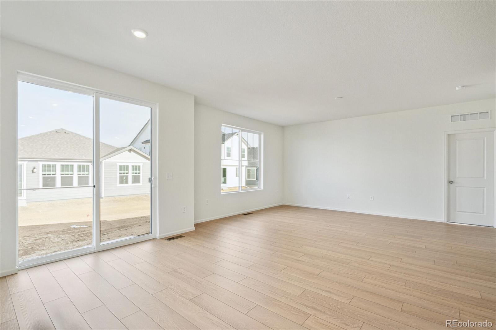 MLS Image #9 for 1547  orchard street,brighton, Colorado