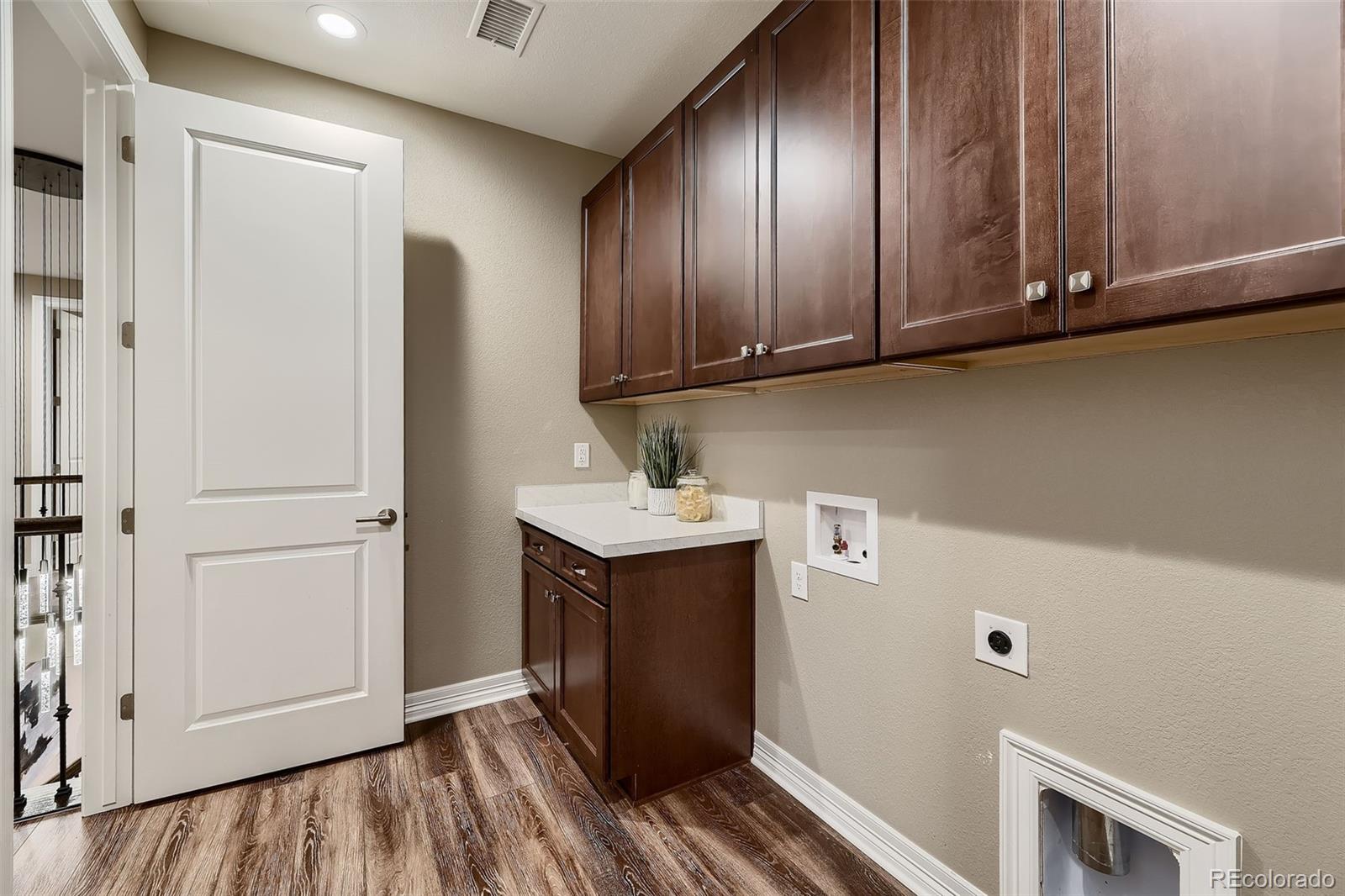 MLS Image #29 for 6722 s waterloo court,aurora, Colorado