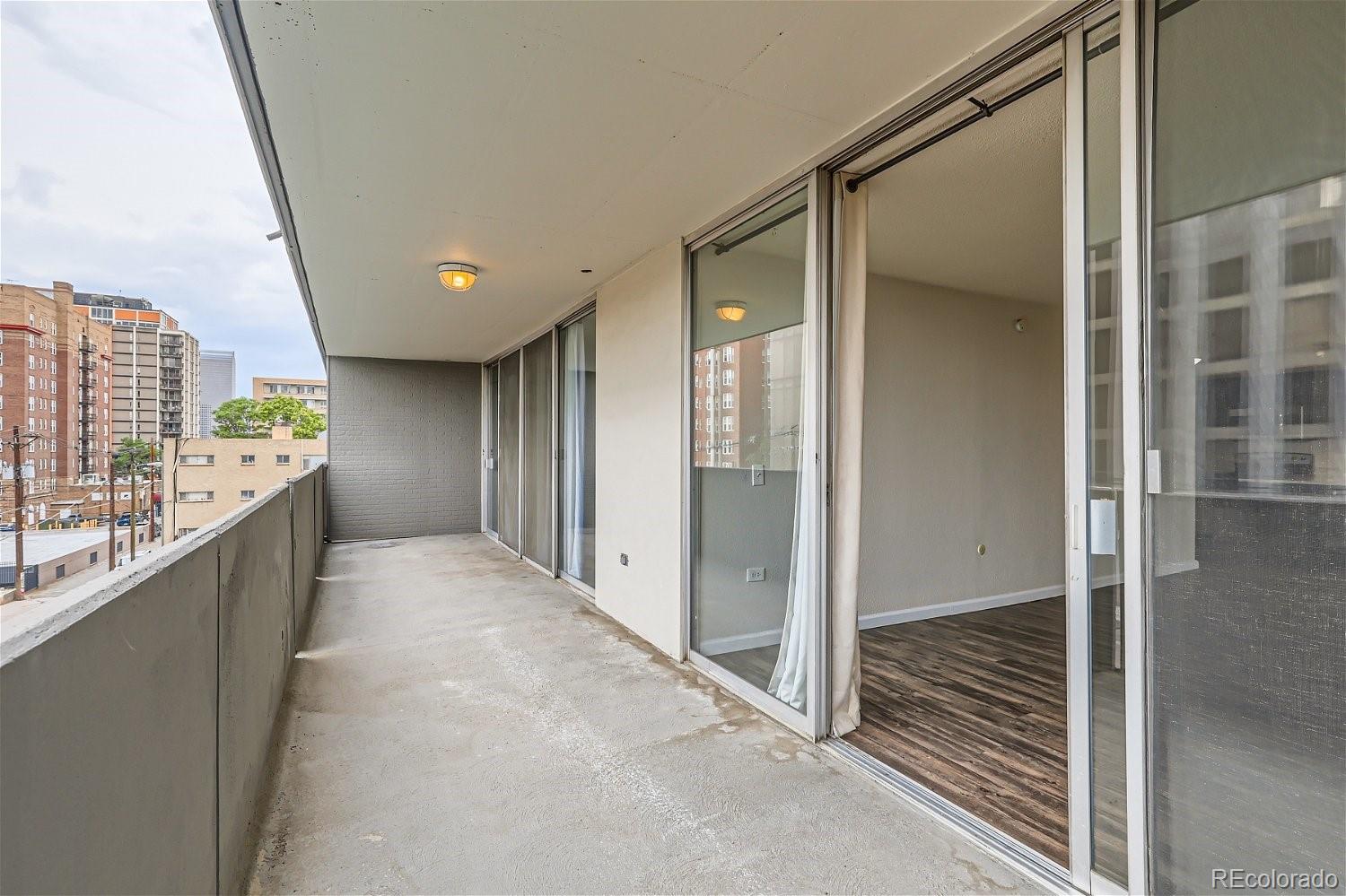 MLS Image #11 for 909 n logan street,denver, Colorado