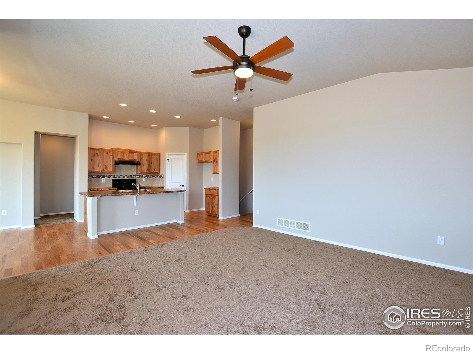 MLS Image #13 for 2295  golden way,windsor, Colorado