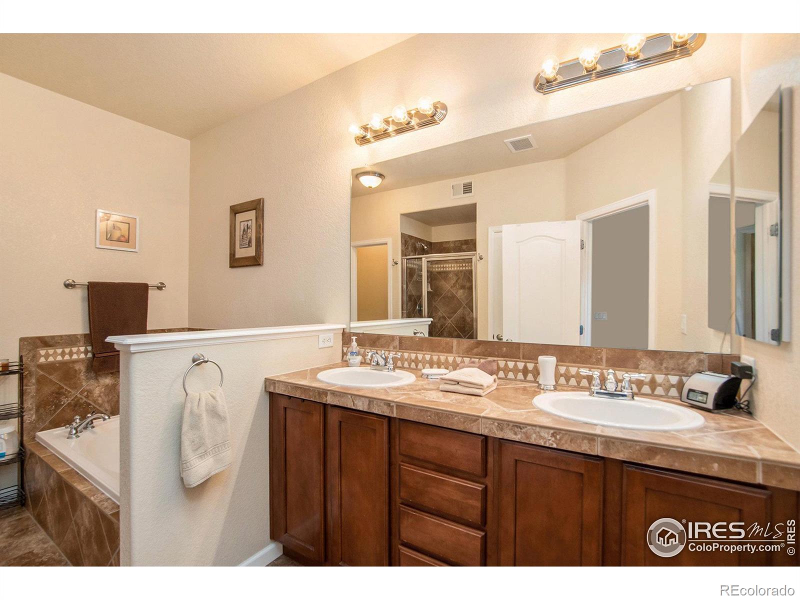 MLS Image #12 for 11384  xavier drive,westminster, Colorado