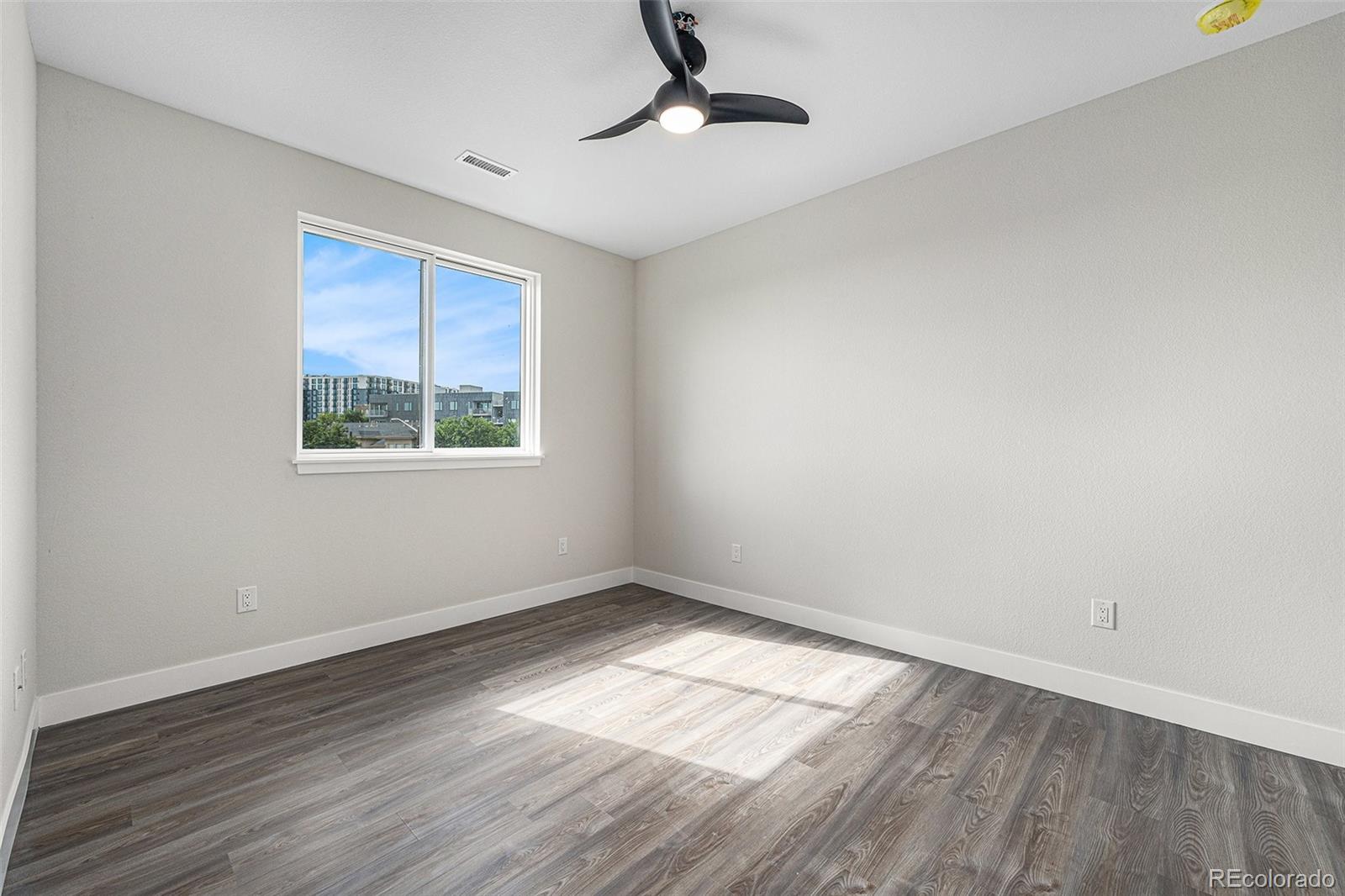 MLS Image #12 for 2881 n speer boulevard,denver, Colorado